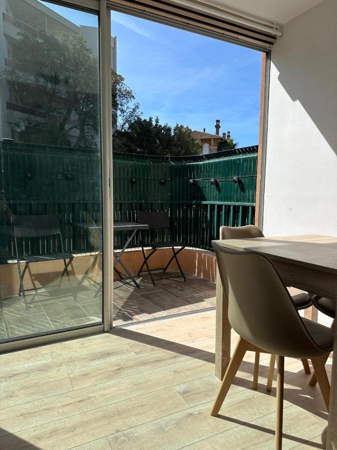 Charmant Studio Neuf 150M Plage Sur Avenue Principale Climatise Et Parking Cavalaire-sur-Mer Bagian luar foto